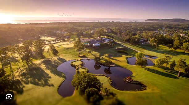 Byron Bay Golf Club: This is the closest and most popular option, located just 5 minutes south of Byron Bay. It offers an 18-hole championship course with stunning views of the ocean and the hinterland. The club also has a restaurant, bar and pro shop.